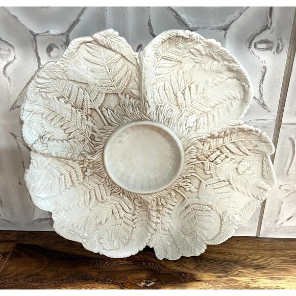 Vintage Italian White Ceramic Flower Chip&Dip/Artichoke Platter Italy Marked 10" - Picture 1 of 3